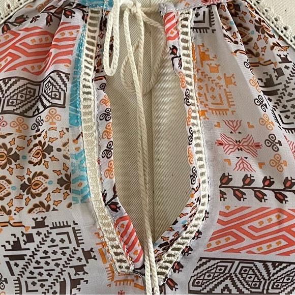 Sheer Summer top (multi pattern) - Picture 5 of 7